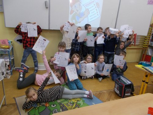 První vysvědčení je rozdáno