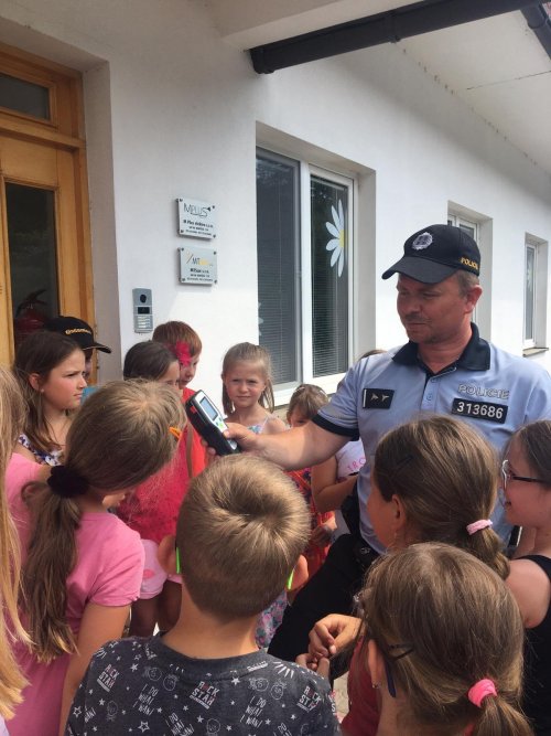 Návštěva policejní hlídky